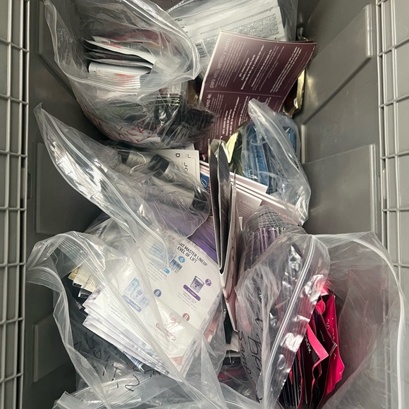 Professional Hair Color - Picture 11 of 11